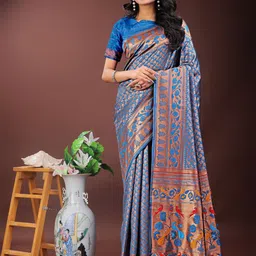 DIVASTRI Woven Design Zari Saree-image-73