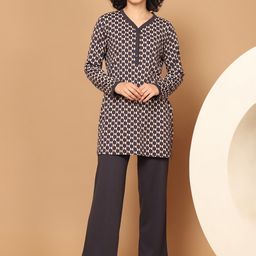 Kanvin Women Geometric Printed Night suit-image-62