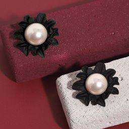 DressBerry Pearls Beaded Floral Shaped Studs-54