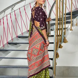 DIVASTRI Ethnic Motifs Block Print Saree with Blouse Piece image 4