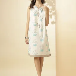 Fourleaf Floral Printed Chikankari Pure Cotton Kurta-picture-37