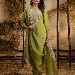 VredeVogel Floral Embroidered Sequinned Straight Kurta With Trouser And Dupatta-picture-4
