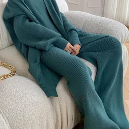 Alamode By Akanksha Teal Luxury Collection Heti Woollen Co-Ords Set-image-15