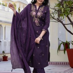 Navlik Women Floral Embroidered Regular Thread Work Kurta with Trousers & Dupatta-35