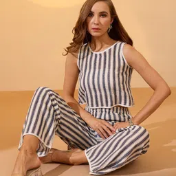 Globus Chevron Printed Crop Top With Trousers-picture-4