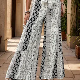 KPOP Women Relaxed Ethnic Motifs Printed Loose Fit Trousers-image-6