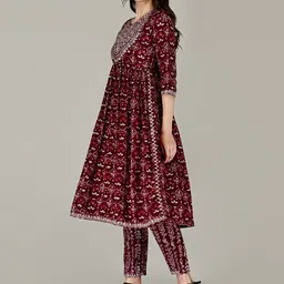 Parth Fab Ethnic Motifs Embroidered Thread Work Kurta With Trouser & Dupatta image 4