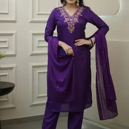 Growdamy Floral Yoke Design Thread Work Straight Kurta with Trousers & Dupatta-picture-12