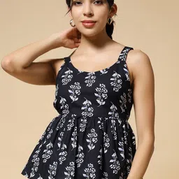 Womenster Women Floral Printed Shoulder Straps Pleated Detail Cotton Peplum Top-picture-13