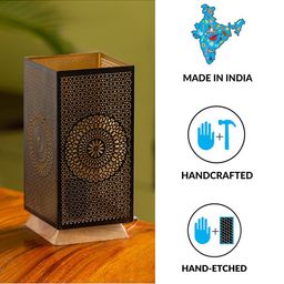ExclusiveLane Cream-Coloured & Black Hand-Etched Column Wooden Table Lamp with Shade image 5