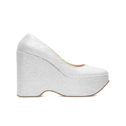 Flat n Heels Wedge Pumps with Bows image 3