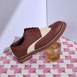 NEEMANS Men Colourblocked PU Brogues-16