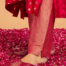 VASSTRAM Women Floral Printed Relaxed Trousers-image-61