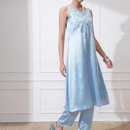 Vishudh Women Ethnic Motifs Embroidered Regular Thread Work Kurta with Trousers & With Dupatta image 3