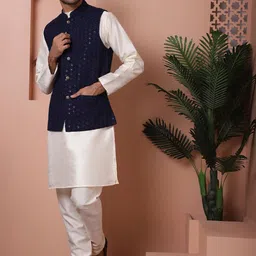 Anouk Sequinned Mandarin Collar Straight Kurta With Pyjama & Nehru Jacket image 4