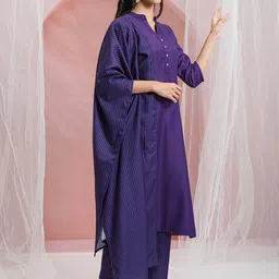 Vishudh Mandarin Collar Regular Kurta with Trousers & Dupatta image 5