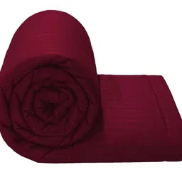 Comfowell Maroon Checked Heavy Winter 210 GSM Double Bed Comforter-image-21