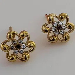 niva fashion Gold-Plated Artificial Stones Studed Floral Studs-21