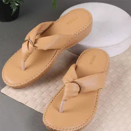 Mochi Wedge with Buckles-17