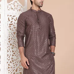 Jompers Men Geometric Embroidered Sequinned Kurta-picture-23