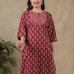 Aramya Paisley Printed Keyhole Neck Pure Cotton Straight Kurta-picture-24