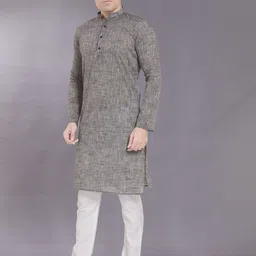 DIVISIVE Men Thread Work Kurta image 4