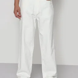 SHOWOFFFF Men Cotton Comfort Relaxed Fit Low-Rise Heavy Fade Denim Jeans-image-39