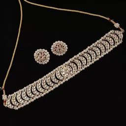 SHONA'S STYLE Gold-Plated Kundan Studded JewellerySet-image-24
