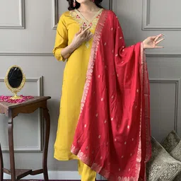 CANBIA Embroidered Thread Work Regular Kurta with Trousers & Dupatta image 3
