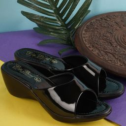 BIG BIRD Wedge Sandals with Laser Cuts-19