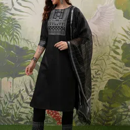 Vishudh Black Printed Regular Kurta with Trouser & Dupatta image 5