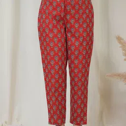 Aramya Floral Printed Straight-Fit Soft Cotton Mid-Rise Trousers-picture-8