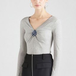 Outzidr Women Solid V Neck Full Sleeves Fitted Top-image-8