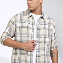 HIGHLANDER Men Opaque Checked Casual Shirt-image-82