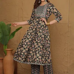 Anouk Women Floral Embroidered Regular Kurta with Trousers-picture-26