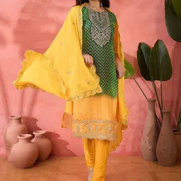 SAINOOR Women Floral Embroidered Regular Beads and Stones Kurti with Pyjamas & With Dupatta-picture-10