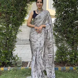 DIVASTRI Abstract Printed Ready to Wear Saree-5