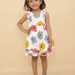 LITTLE GINNIE Girls Printed Top with Shorts-image-33