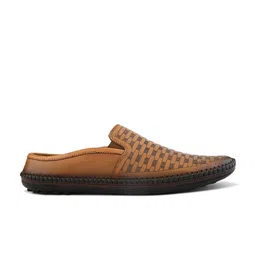 pelle albero Men Leather Textured Slip-On Lightweight Mules image 3