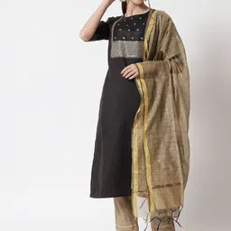 VredeVogel Floral Yoke Design Sequinned Straight Kurta With Trousers & Dupatta-36