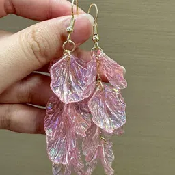 StyleCast x Revolte Leaf Shaped Drop Earrings-7