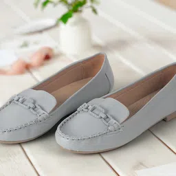 Metro Women Slip-On Pointed Toe Loafers-19