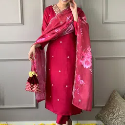BAESD Women Floral Embroidered Regular Chanderi Silk Kurta with Trousers & With Dupatta-37