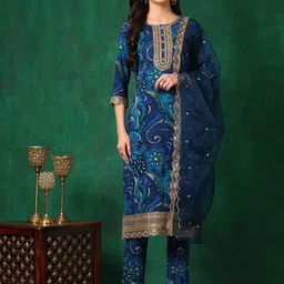 Berrylicious Women Floral Embroidered Kurta with Trousers & Dupatta-image-41