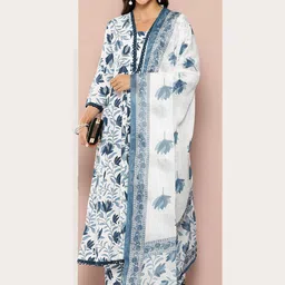 PARTHVI Women Floral Printed Regular Thread Work Pure Cotton Kurta with Trousers & With Dupatta-51