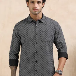RIGS AND RAGS Nativist Classic Fit Geometric Printed Pure Cotton Casual Shirt-picture-4