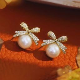 COOLWOOL Contemporary Studs Earrings-image-38