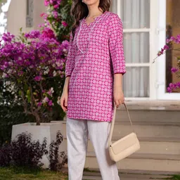 DAEVISH Floral Printed Stylised Neck Cotton Straight Kurta-33