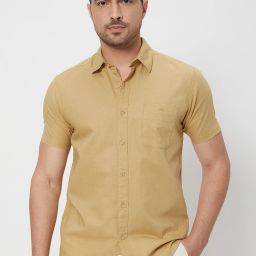 Men Slim Fit Solid Spread Collar Casual Shirt-image-73