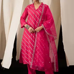 Anouk Women Floral Printed Kurta with Trousers & Dupatta-7